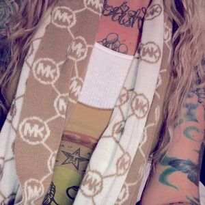 MK original Scarf